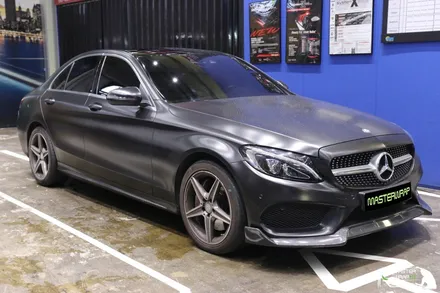 수원랩핑 벤츠 c클래스 c200d 리어휀다 사틴블랙 래핑 / 수원 인계동
