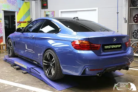 BMW 4시리즈 M퍼포먼스 사이드 자동차 데칼과 랩핑시공으로 더욱 스포티지하게! / 수원 인계동