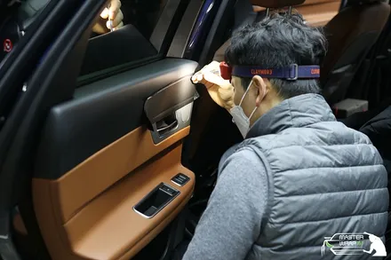 재규어 xf 20d 3M 블랙카본으로 차량내부꾸미기! / 수원 인계동