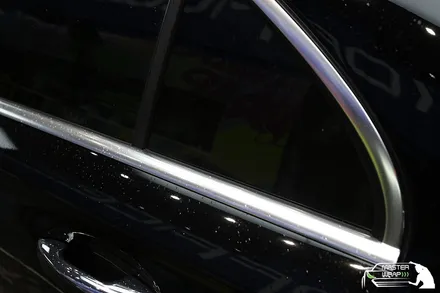 크롬죽이기 블랙 톤다운 랩핑으로 스타일리쉬해진 벤츠 A클래스 a35 amg / 수원 인계동