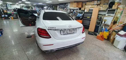 벤츠 E클래스 안드로이드 셋탑형 네비게이션 M2C-200A 송파구 오토갤러리