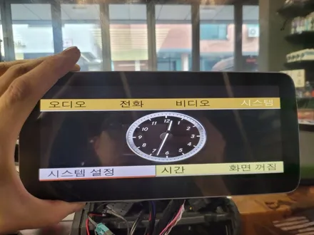 벤츠 GLK 안드로이드 공임. 그리고 우드 하이글로시에서 카본랩핑으로 실내분위기 업그레이드 해보기!