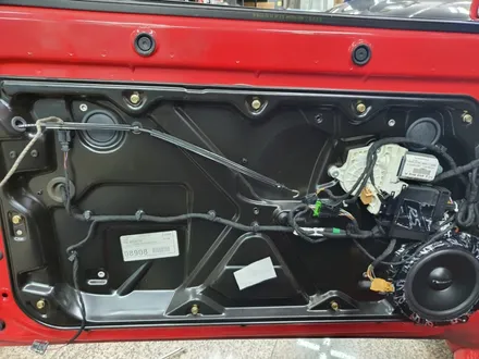 폭스바겐 뉴비틀 드라이빙의 즐거움을 선택하신 이유가 여기 있습니다. 뉴비틀전용 안드로이드 올인원 전동접이식 사이드 미러 개조작업과 동시에 진행된 부분부분 업그레이드!!!