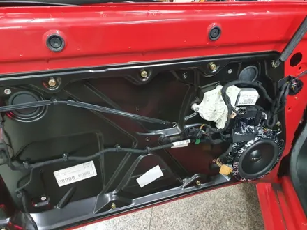 폭스바겐 뉴비틀 드라이빙의 즐거움을 선택하신 이유가 여기 있습니다. 뉴비틀전용 안드로이드 올인원 전동접이식 사이드 미러 개조작업과 동시에 진행된 부분부분 업그레이드!!!