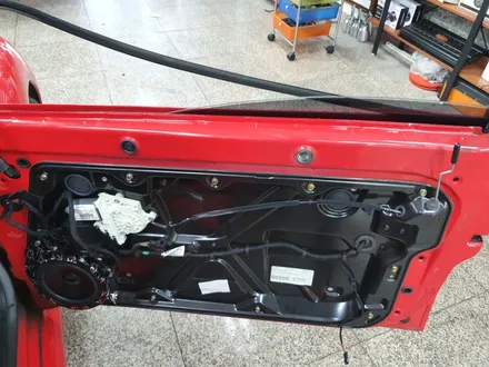 폭스바겐 뉴비틀 드라이빙의 즐거움을 선택하신 이유가 여기 있습니다. 뉴비틀전용 안드로이드 올인원 전동접이식 사이드 미러 개조작업과 동시에 진행된 부분부분 업그레이드!!!