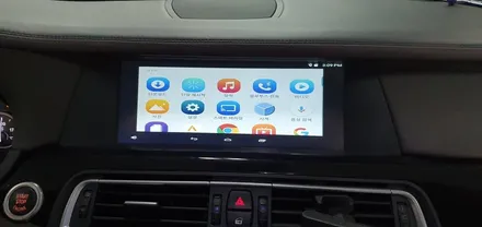 BMW 7시리즈 코로나19패키지 레인보우 V-90 썬팅 안드로이드 셋탑 아틀란5 내장되어 있는 M2C-200A 설치하셨습니다.