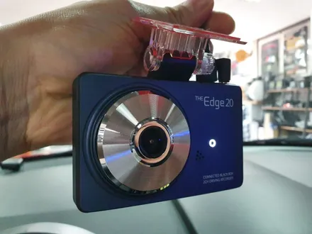 폭스바겐 뉴비틀 드라이빙의 즐거움을 선택하신 이유가 여기 있습니다. 뉴비틀전용 안드로이드 올인원 전동접이식 사이드 미러 개조작업과 동시에 진행된 부분부분 업그레이드!!!