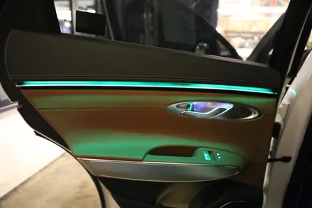 계묘년 새해에는 제네시스 GV70 감성 분위기 연출 비노출 엠비언트 시공과 3D LCD 클러스터 계기판(구조변경포함)함께 해보았습니다^^