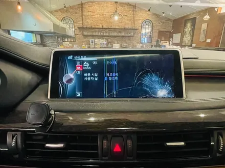 BMW X6 파손된 네비게이션 안드로이드올인원으로 교체했어요 - 오토갤러리