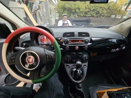 🚗 피아트 500 컨버터블“순정 감성 그대로, 7인치 와이드 전용 안드로이드 올인원 장착기”