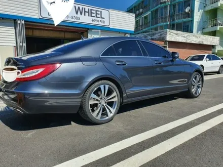 CLS350D 4matic  19인치 다이아컷팅휠복원,판교휠수리,판교휠복원,분당휠수리,분당휠복원,죽전휠복원,죽전휠수리,수지휠복원,수지휠수리,성남휠복원,성남휠수리,용인휠수리,광교휠 / 용인 보정동