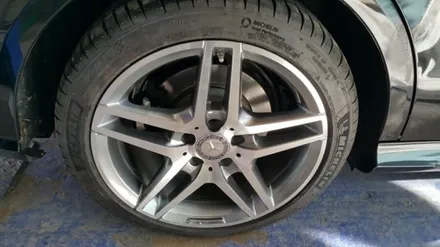 벤츠 E350블루텍 amg 18인치다이아컷팅휠 / 용인 보정동