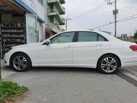 벤츠 E300 4matic 17인치다이야컷팅휠수리판교휠수리,판교휠복원,분당휠수리,분당휠복원,죽전휠복원,죽전휠수리,수지휠복원,수지휠수리,성남휠복원,성남휠수리,용인휠수리,용인휠수리 / 용인 보정동