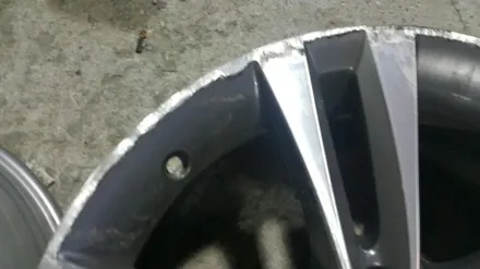 비엠더블유 420d 다이아컷팅휠복원,판교휠수리,판교휠복원,분당휠수리,분당휠복원,죽전휠복원,죽전휠수리,수지휠복원,수지휠수리,성남휠복원,성남휠수리,용인휠수리,용인휠복원 / 용인 보정동