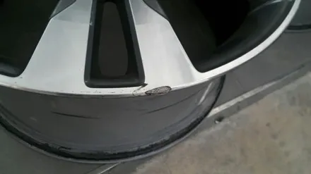 벤츠 S500 4matic 19인치 다이아컷팅휠복원,판교휠수리,판교휠복원,분당휠수리,분당휠복원,죽전휠복원,죽전휠수리,수지휠복원,수지휠수리,성남휠복원,성남휠수리,용인휠수리,용인휠수리 / 용인 보정동