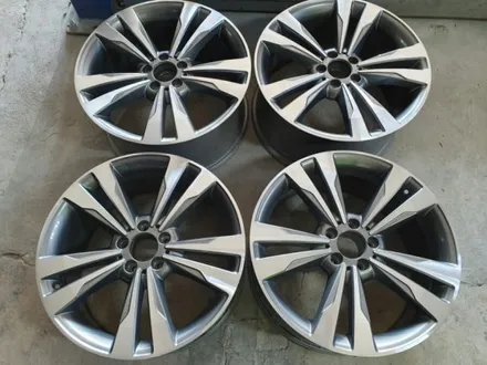 벤츠 S500 4matic 19인치 다이아컷팅휠복원,판교휠수리,판교휠복원,분당휠수리,분당휠복원,죽전휠복원,죽전휠수리,수지휠복원,수지휠수리,성남휠복원,성남휠수리,용인휠수리,용인휠수리 / 용인 보정동