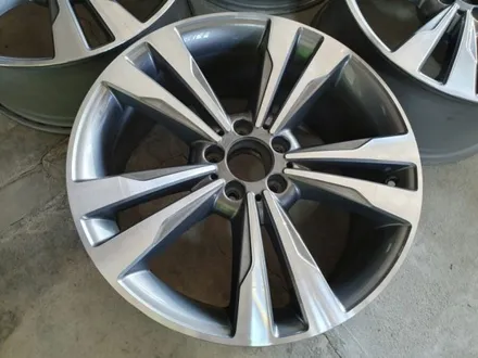 벤츠 S500 4matic 19인치 다이아컷팅휠복원,판교휠수리,판교휠복원,분당휠수리,분당휠복원,죽전휠복원,죽전휠수리,수지휠복원,수지휠수리,성남휠복원,성남휠수리,용인휠수리,용인휠수리 / 용인 보정동