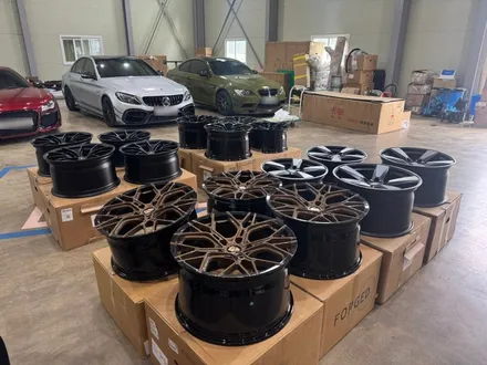 [WHEEL] 단 하나뿐인 휠, 차량별 맞춤 단조 911·머스탱·파나메라 전용 커스텀 오더메이드! / 충청 금산