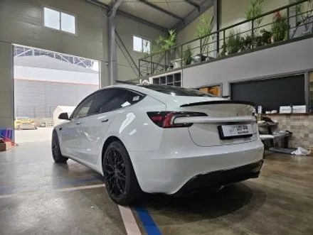 [TESLA] 모델3 하이랜드 퍼포먼스 범퍼 PP재질로 더욱 완벽한 순정형 타입 최신파츠 1:1 국내최초 컨버전 / 충청 금산
