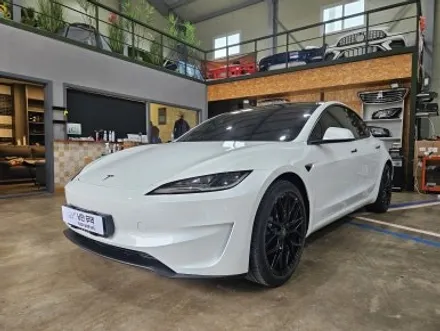 [TESLA] 모델3 하이랜드 퍼포먼스 범퍼 PP재질로 더욱 완벽한 순정형 타입 최신파츠 1:1 국내최초 컨버전 / 충청 금산