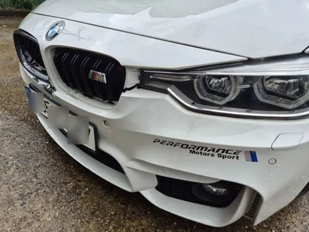[BMW] 낭만무역 BMW 328i 사고수리, 보험수리 / 충청 금산