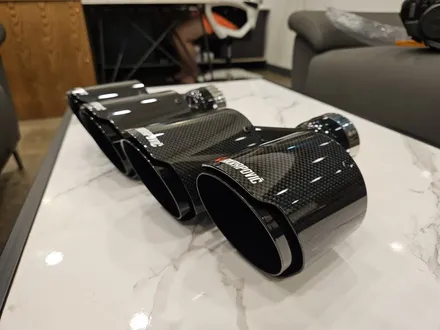 [AKRAPOVIC] 아크라포빅 유광 카본 블랙 듀 배기팁 / 충청 금산