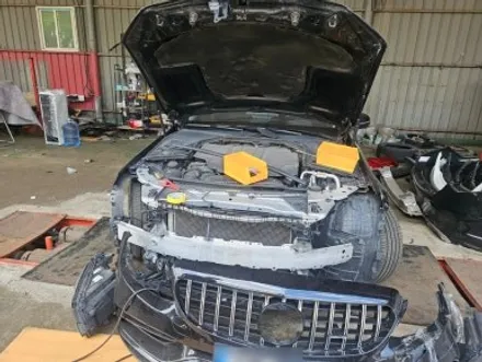 [BENZ] 벤츠 W205 사고수리! C63AMG 컨버전 완료! / 충청 금산