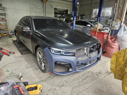 [BMW] G11 7시리즈 G12 M퍼포먼스패키지 스타일로 컨버전 최상급퀄리티에 국내최저가 신형개조는 낭만무역! / 충청 금산