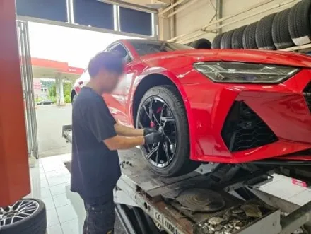 [WHEEL] 아우디 RS7 4K 최신형 개조와 함께, A 스타일 커스텀 풀 단조휠 장착! / 충청 금산