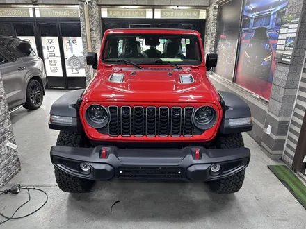 [모터가드존] 인천 신형 jeep 랭글러 루비콘 고광택 매트 블랙 투톤랩핑 으로 랭글러 사하라로 변신 / 부천 상이로