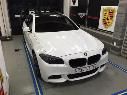 부천랩핑 bmw 520d 블랙유광 루프스킨랩핑 및 라이트 블랙베젤 필름 랩핑 / 부천 상이로