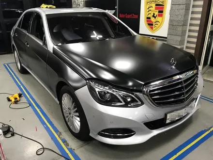 부천랩핑 블랙포스! 벤츠e300 사틴블랙 전체랩핑  모터가드존(본점) / 부천 상이로