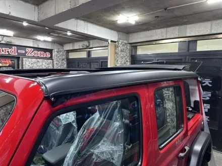 [모터가드존] 인천 신형 jeep 랭글러 루비콘 고광택 매트 블랙 투톤랩핑 으로 랭글러 사하라로 변신 / 부천 상이로