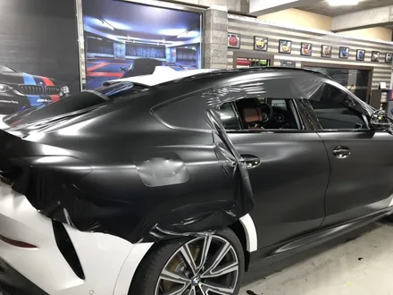 신형 bmw x4 xdrive 40i 사틴 블랙 랩핑 및 크롬 죽이기 작업 / 부천, 광명, 시흥
