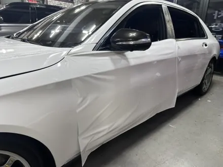 벤츠 마이바흐 s560 흔지 않은 화이트 컬러!전체 랩핑으로 분위기 반전! / 부천 상이로