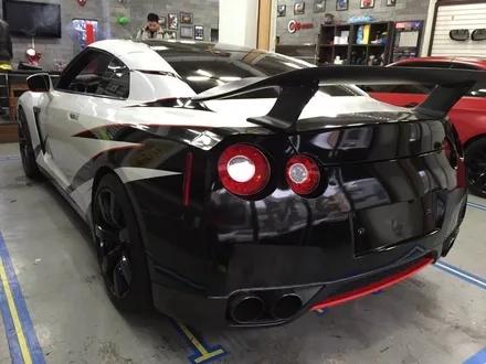 부천랩핑 닛산GT-R 화이트펄 전체랩핑 및 부분랩핑 커스텀 데칼 랩핑시공 / 부천 상이로