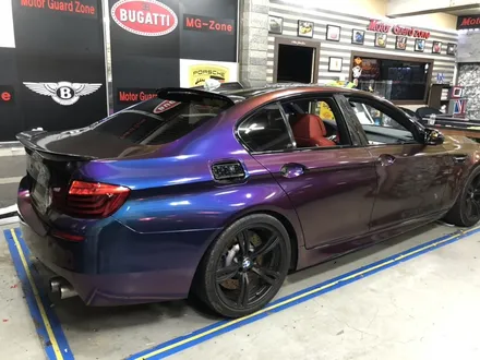 #이런게랩핑이야~!#bmw m5 #카멜레온유광필름 #러싱립타이트필름 전체래핑시공 인천랩핑 부천랩핑 모터가드존본점 / 부천 상이로