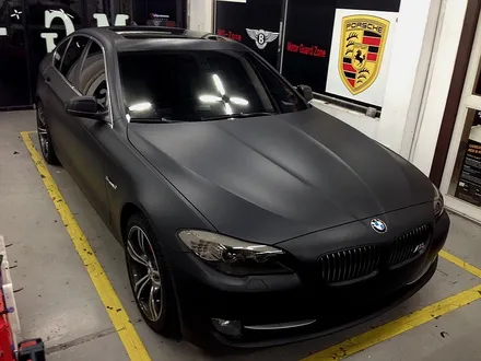 부천 전체 랩핑 bmw 520d 블랙 무광 랩핑 부천 모터가드존 본점 랩핑 / 부천 상이로