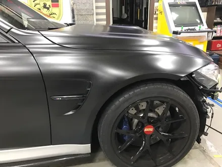 부천랩핑 신형 bmw m3 사틴 블랙 전체 랩핑 및 래드 데칼 랩핑 반무광 랩핑 / 부천 상이로