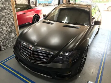 부천자동차랩핑 벤츠s500amg 사틴골드더스트블랙필름 전체랩핑시공 / 부천 상이로