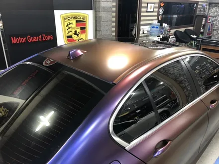 부천자동차랩핑 bmw m5 사틴 롤링썬더필름 카멜레온 전체랩핑시공 / 부천, 광명, 시흥