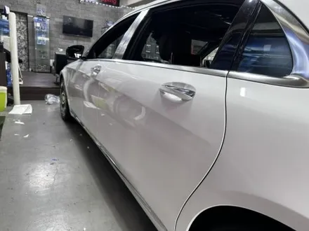 벤츠 마이바흐 s560 흔지 않은 화이트 컬러!전체 랩핑으로 분위기 반전! / 부천 상이로