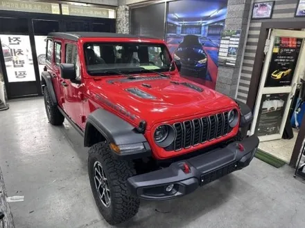 [모터가드존] 인천 신형 jeep 랭글러 루비콘 고광택 매트 블랙 투톤랩핑 으로 랭글러 사하라로 변신 / 부천 상이로