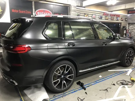 부천랩핑 bmw x7 30d 쉐도우블랙 랩핑 사틴블랙전체랩핑 / 부천, 광명, 시흥