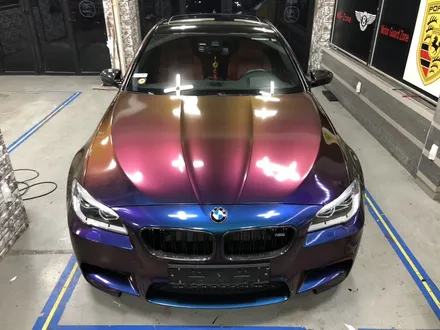 #이런게랩핑이야~!#bmw m5 #카멜레온유광필름 #러싱립타이트필름 전체래핑시공 인천랩핑 부천랩핑 모터가드존본점 / 부천 상이로