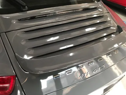 부천래핑 밀리터리스타일 포르쉐 까레라911gts 튜닝버전 다크그레이유광 전체래핑으로 변신완성! / 부천 상이로