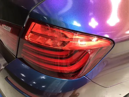 #이런게랩핑이야~!#bmw m5 #카멜레온유광필름 #러싱립타이트필름 전체래핑시공 인천랩핑 부천랩핑 모터가드존본점 / 부천 상이로