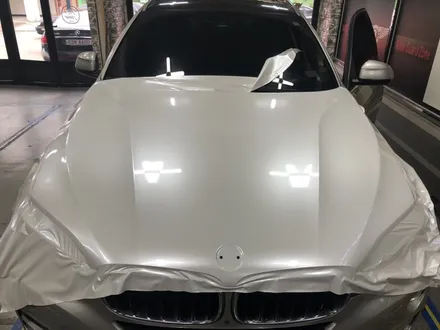 부천랩핑 Bmw x6 화이트펄필름 전체랩핑 모터가드존 / 부천, 광명, 시흥
