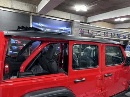 [모터가드존] 인천 신형 jeep 랭글러 루비콘 고광택 매트 블랙 투톤랩핑 으로 랭글러 사하라로 변신 / 부천 상이로