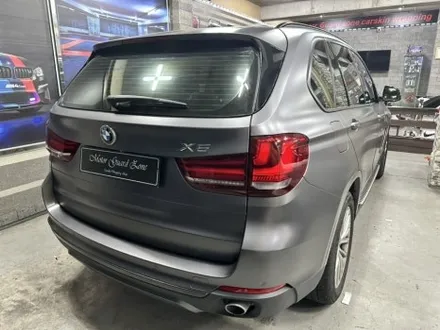 bmw x5 사틴 다크 그레이 전체 랩핑 및 크롬 죽이기 랩핑 완성![모터가드존 본점] / 부천 상이로